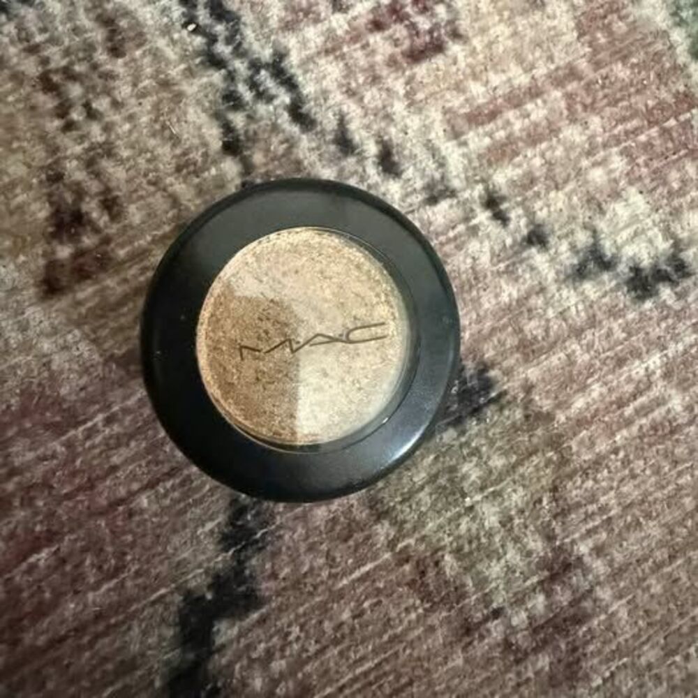 MAC Eyeshadow cheap colorful shimmering makeup kit